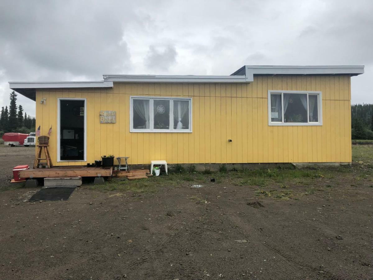 The Runway House Bed & Breakfast Cantwell Екстериор снимка
